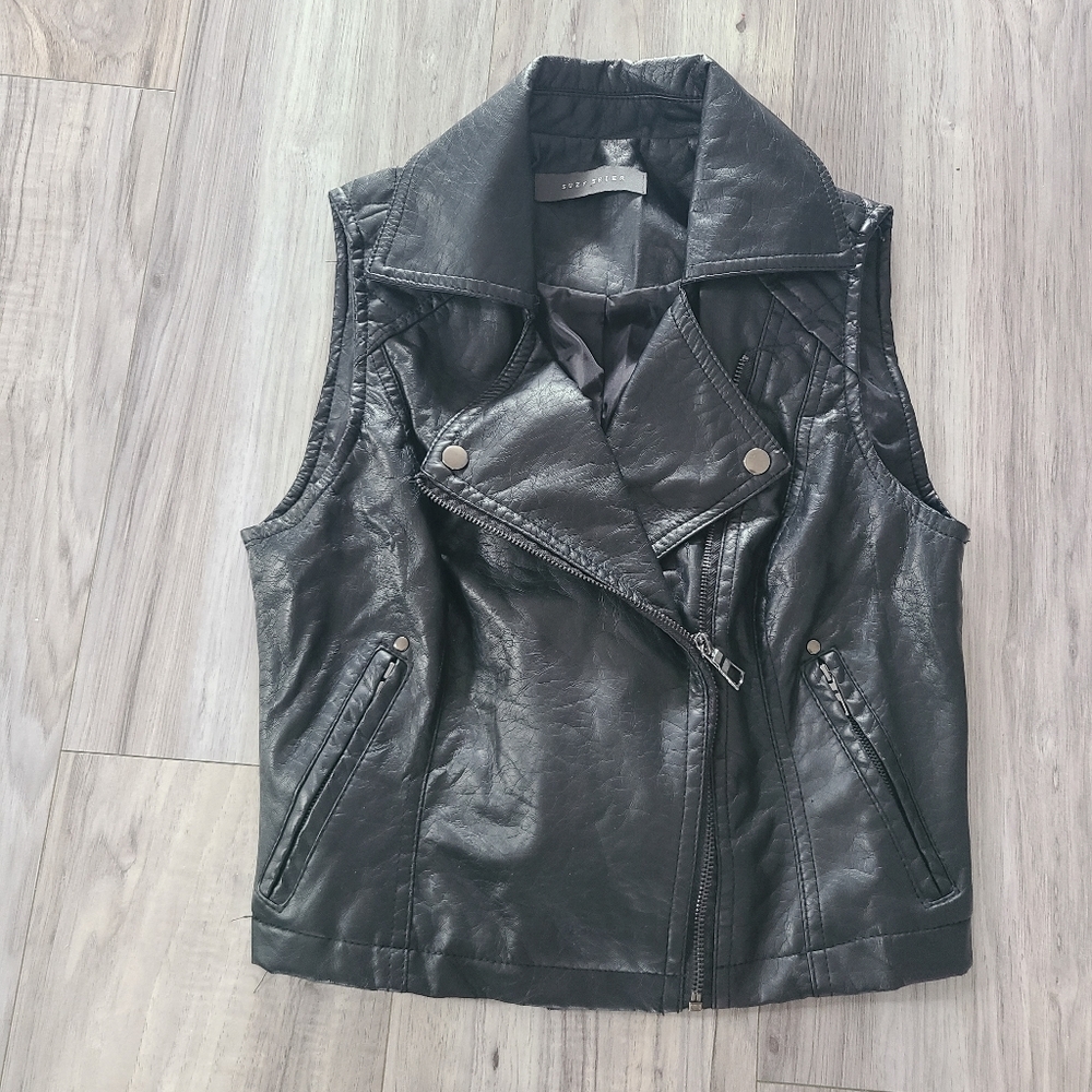 Little leather jacket